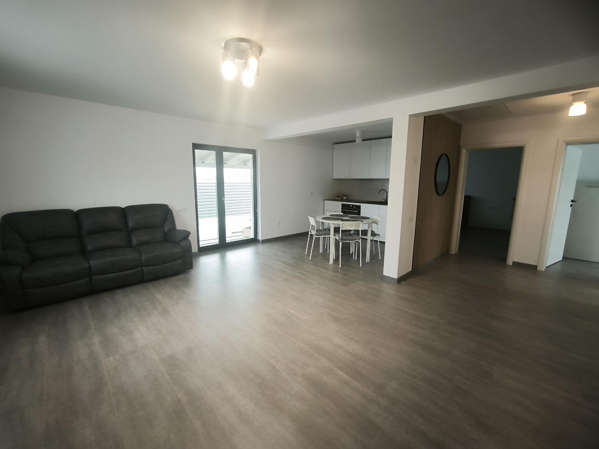 BRADU | Casa Noua | 3 camere | Zona Primărie