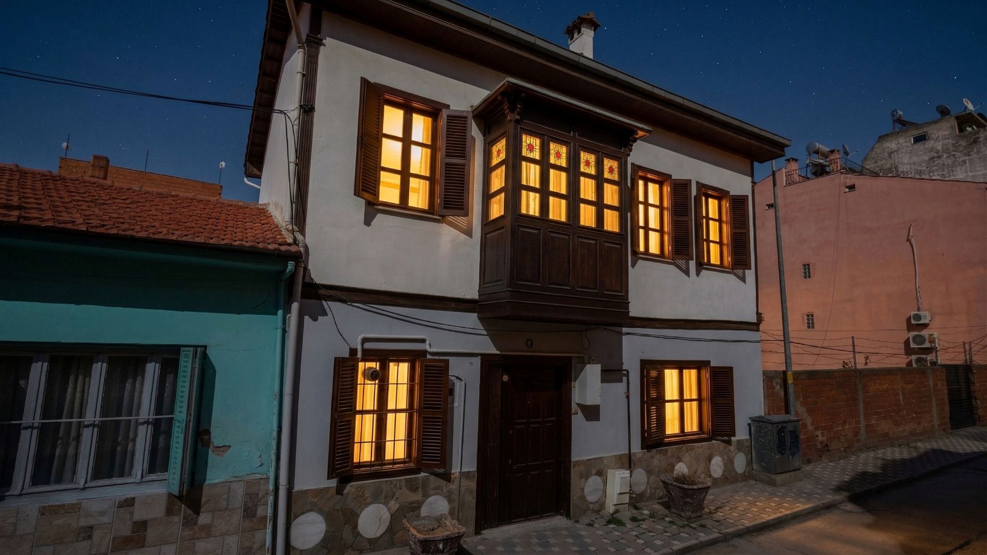 EXp | İzmir Ödemiş'te Restore Edilmiş 100 Yaşında 6+1 Tarihi Ev