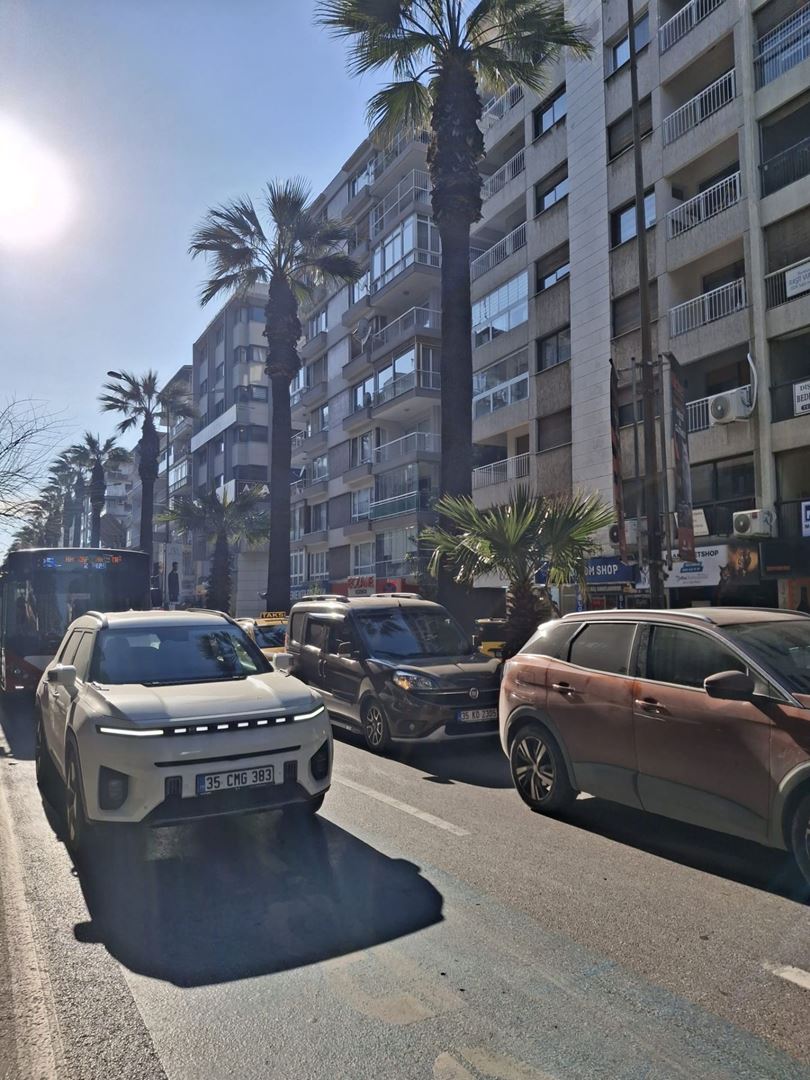TALATPAŞA CADDE ÜZERİNDE KİRALIK DÜKKAN