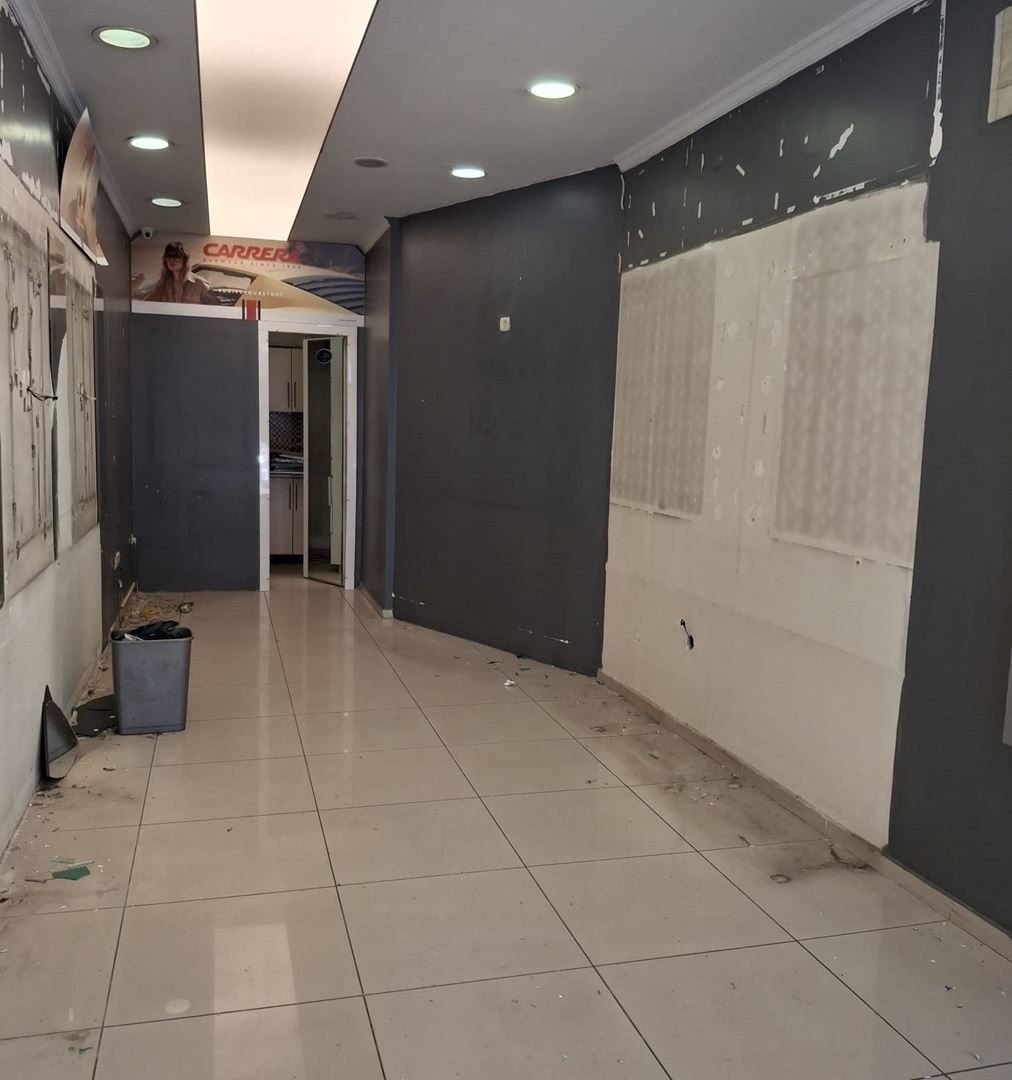 Shop for rent in İzmir, Alsancak, İzmir, 55 m²