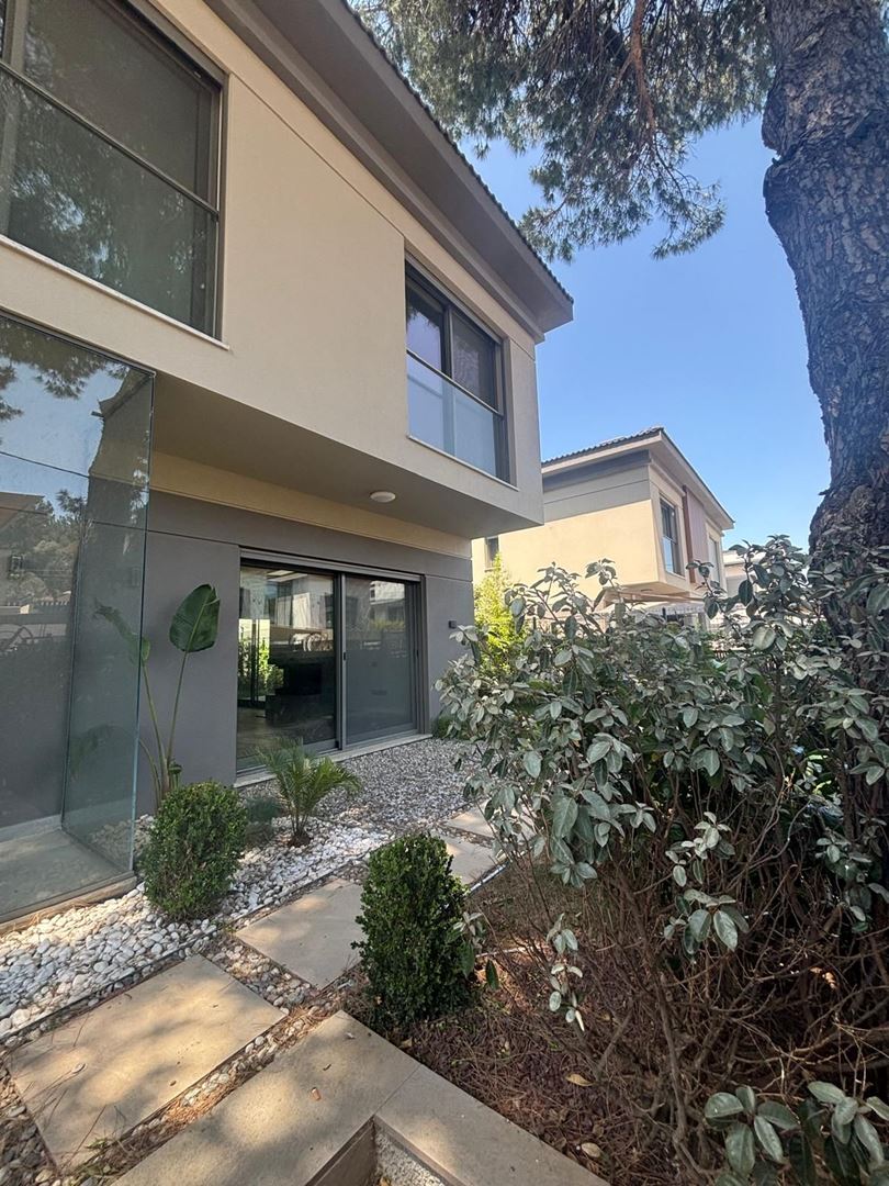 Villa for rent in İzmir, Yelki, İzmir, 159 m²
