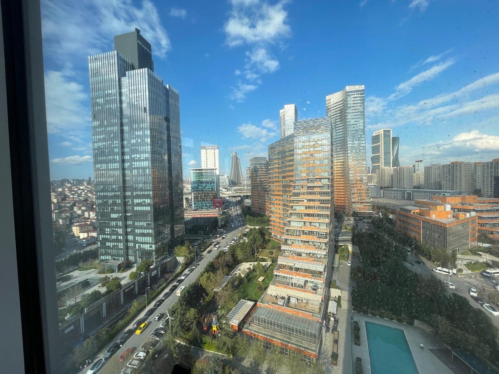 Exceptional Opportunity – Exclusive Fully Renovated 4+1 Residence at Varyap Meridian | Near Istanbul