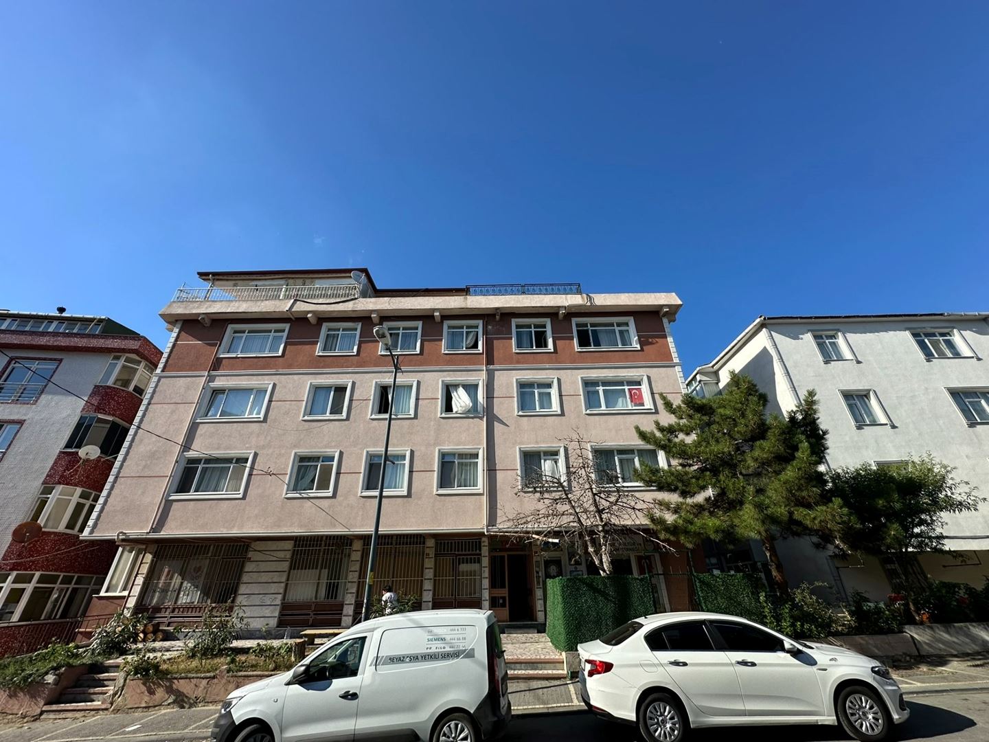 Silivri Merkezde Modern, Masrafsız ve Ferah 4+2 Çati Dubleksi
