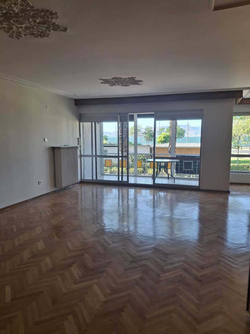 Apartment for rent in İzmir, Güzelyalı, İzmir, 260 m²
