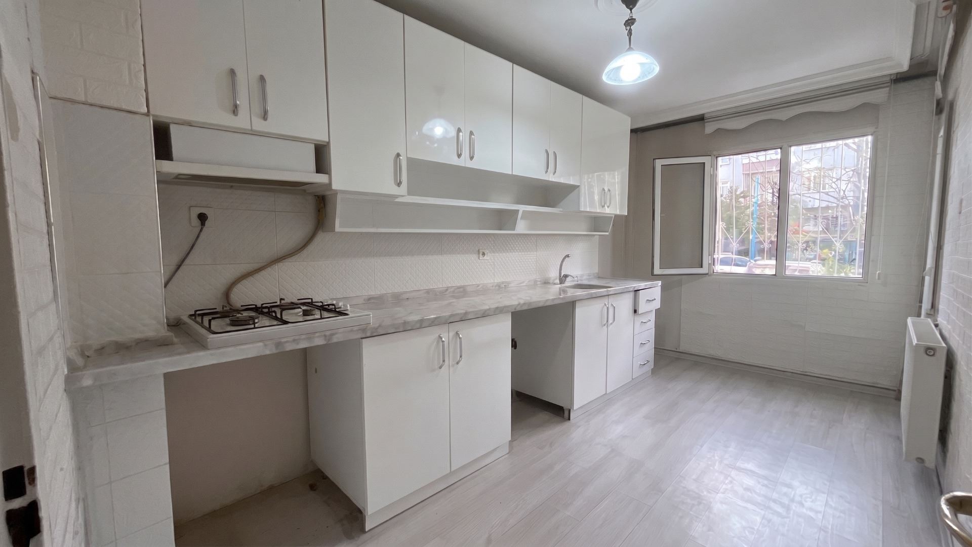 Daire for sale in İzmir, Adatepe, İzmir, 90 m²