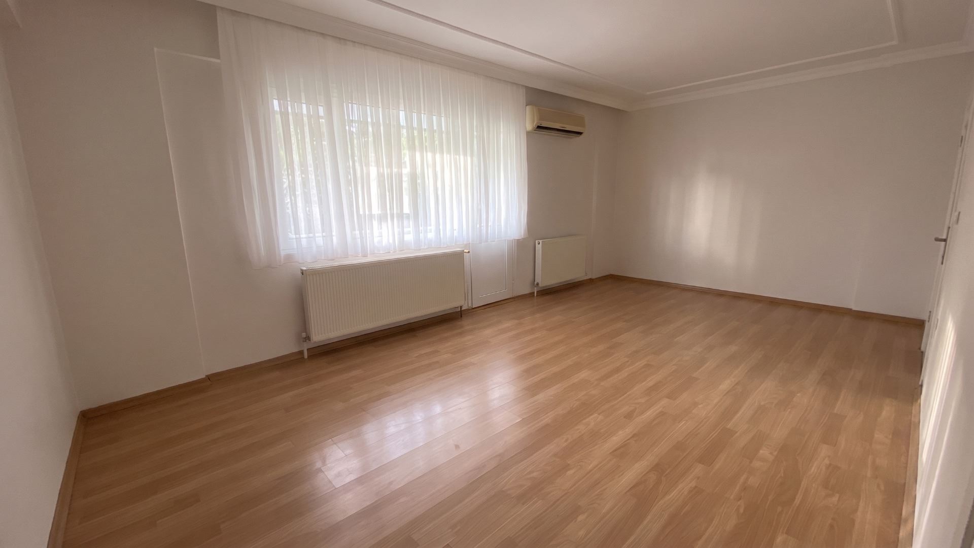eXp l Bucakoop’ta Site İçinde Açık Otoparklı 2+1 Zemin Kat Kat Mülkiyetli Daire