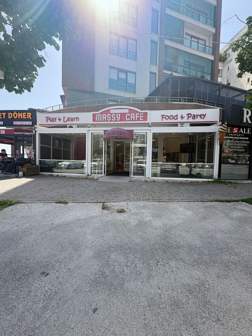 BEYLİKDÜZÜ ADNAN KAHVECİ DEVREN KİRALIK CAFE VE OYUN PARTİ EVİ