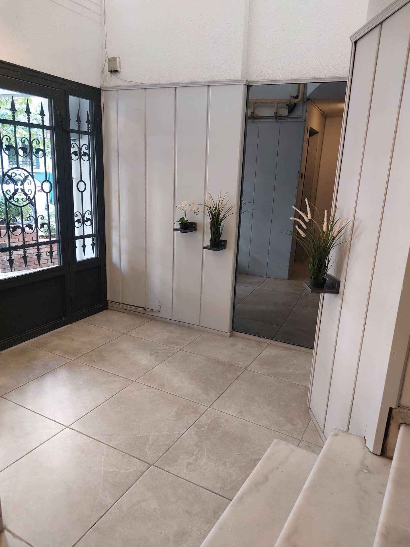 Apartment for rent in İzmir, Kültür, İzmir, 125 m²