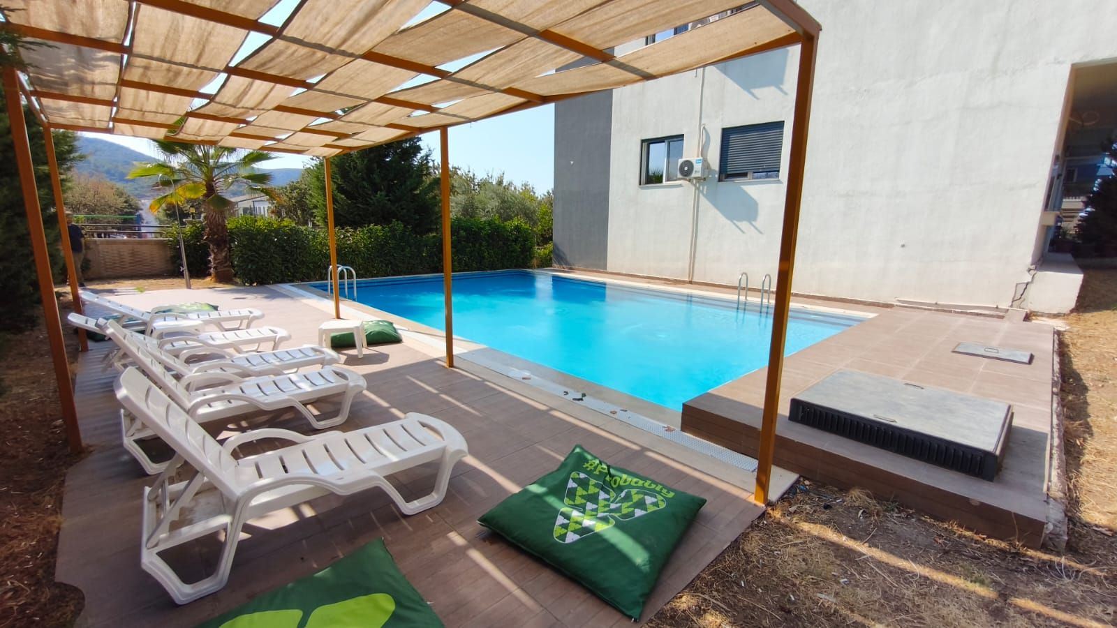 Apartment for rent in İzmir, Yelki, İzmir, 100 m²