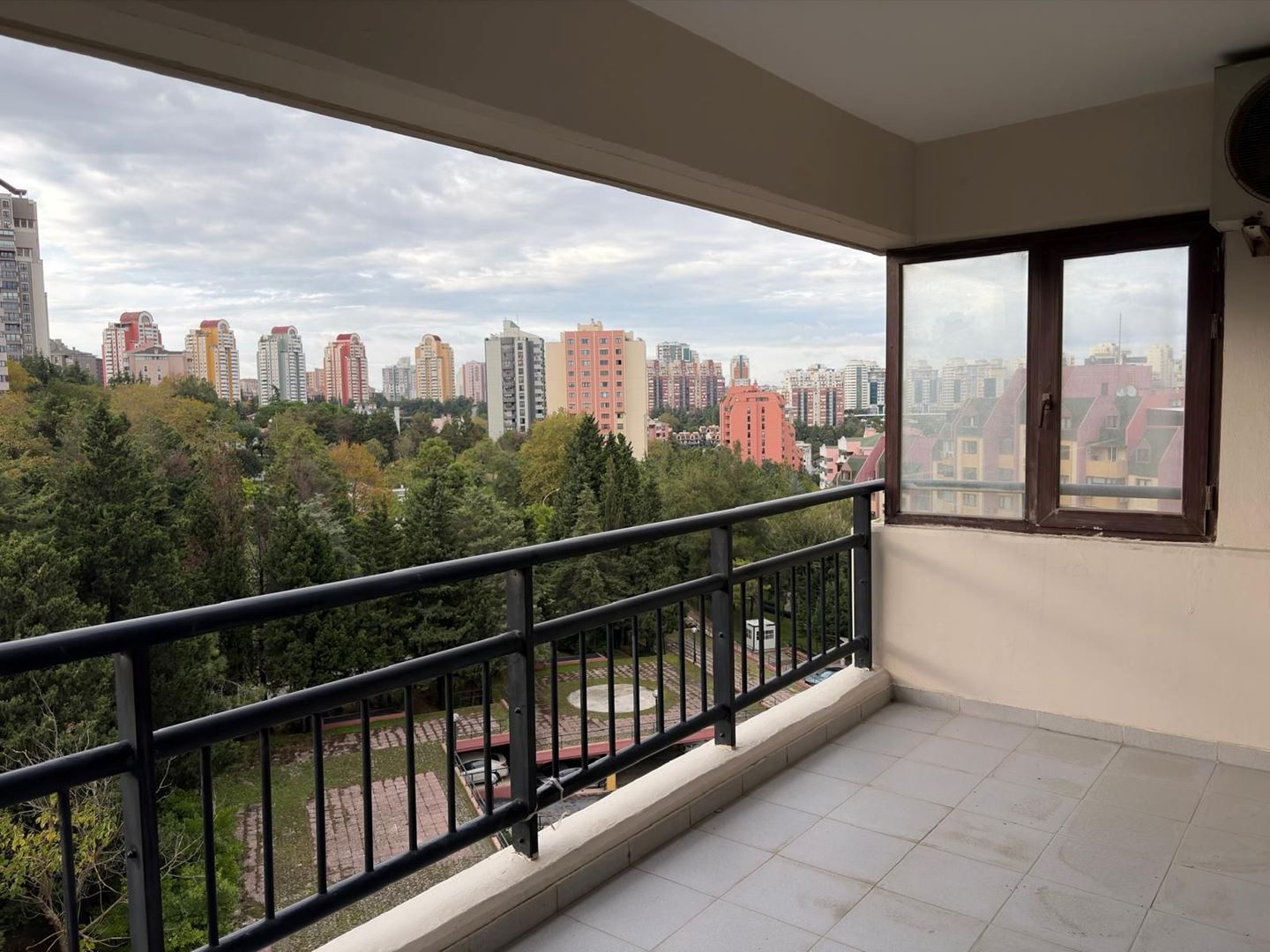 Apartment for sale in İstanbul, Kayabaşı, İstanbul, 135 m²