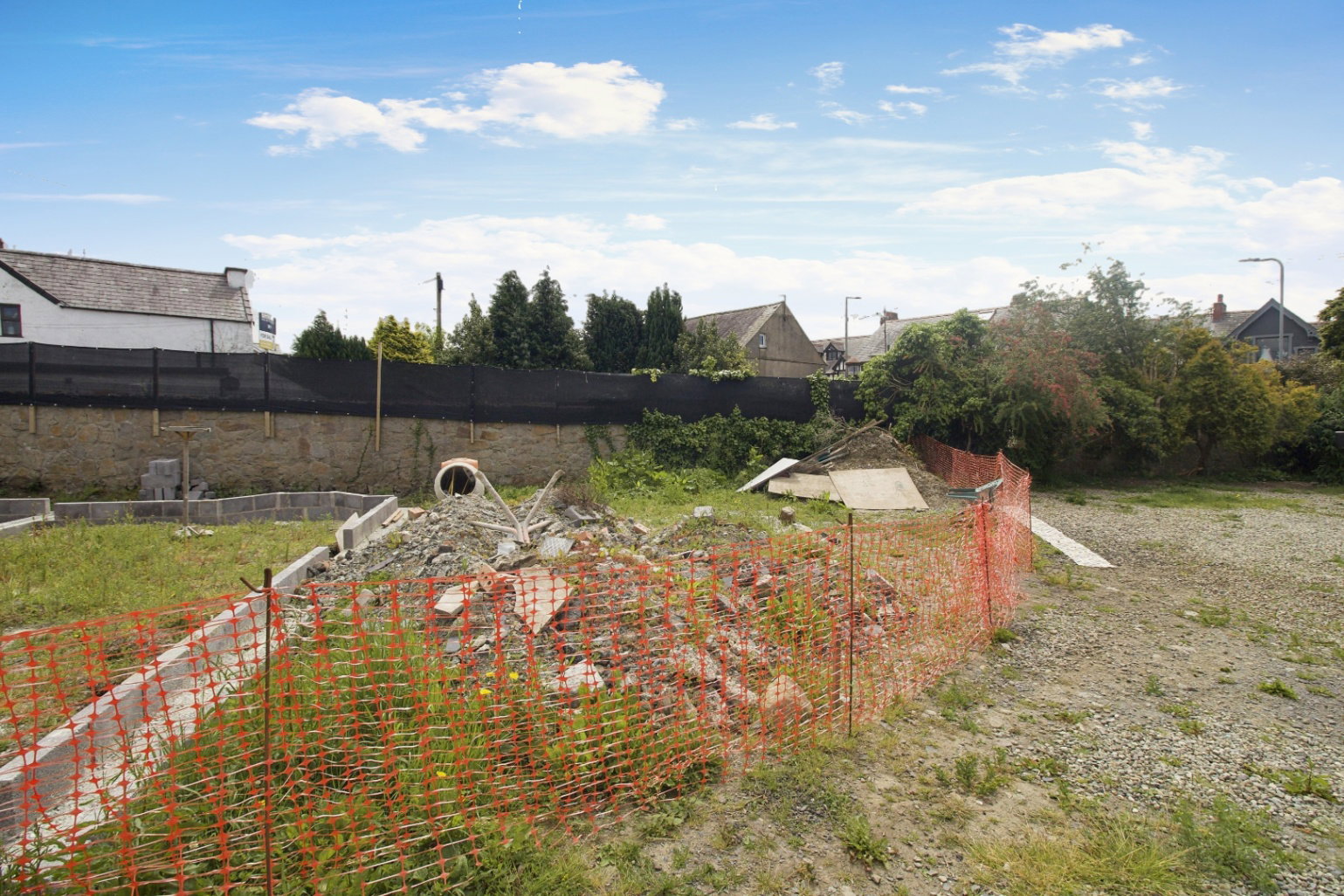 Land for sale in Llanfairpwllgwyngyll, Ffordd Penmynydd, Llanfairpwllgwyngyll, LL61 5UX