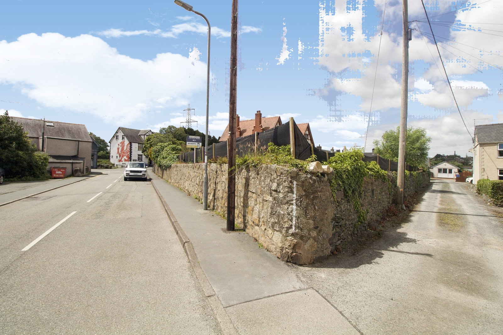 Land for sale in Llanfairpwllgwyngyll, Ffordd Penmynydd, Llanfairpwllgwyngyll, LL61 5UX