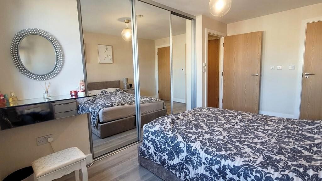 Flat for sale in Chertsey, Pretoria Road, Chertsey, KT16 9AZ, 786 m²