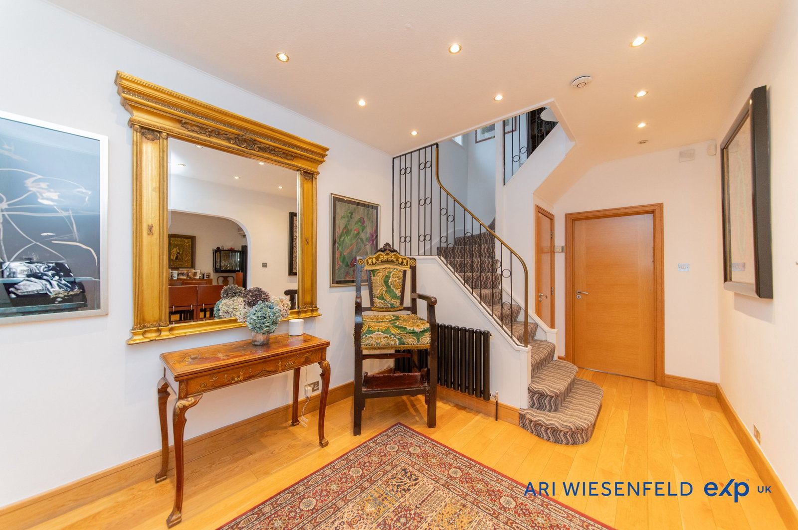 Detached House in London