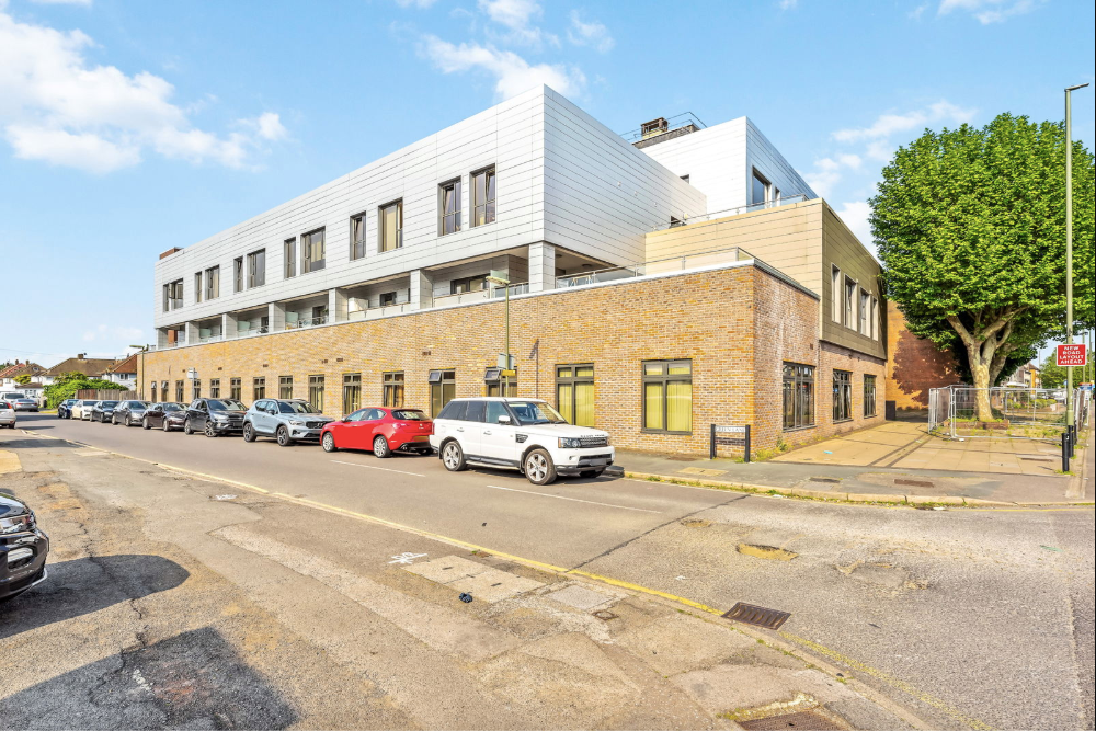Apartment in Sunbury-on-thames