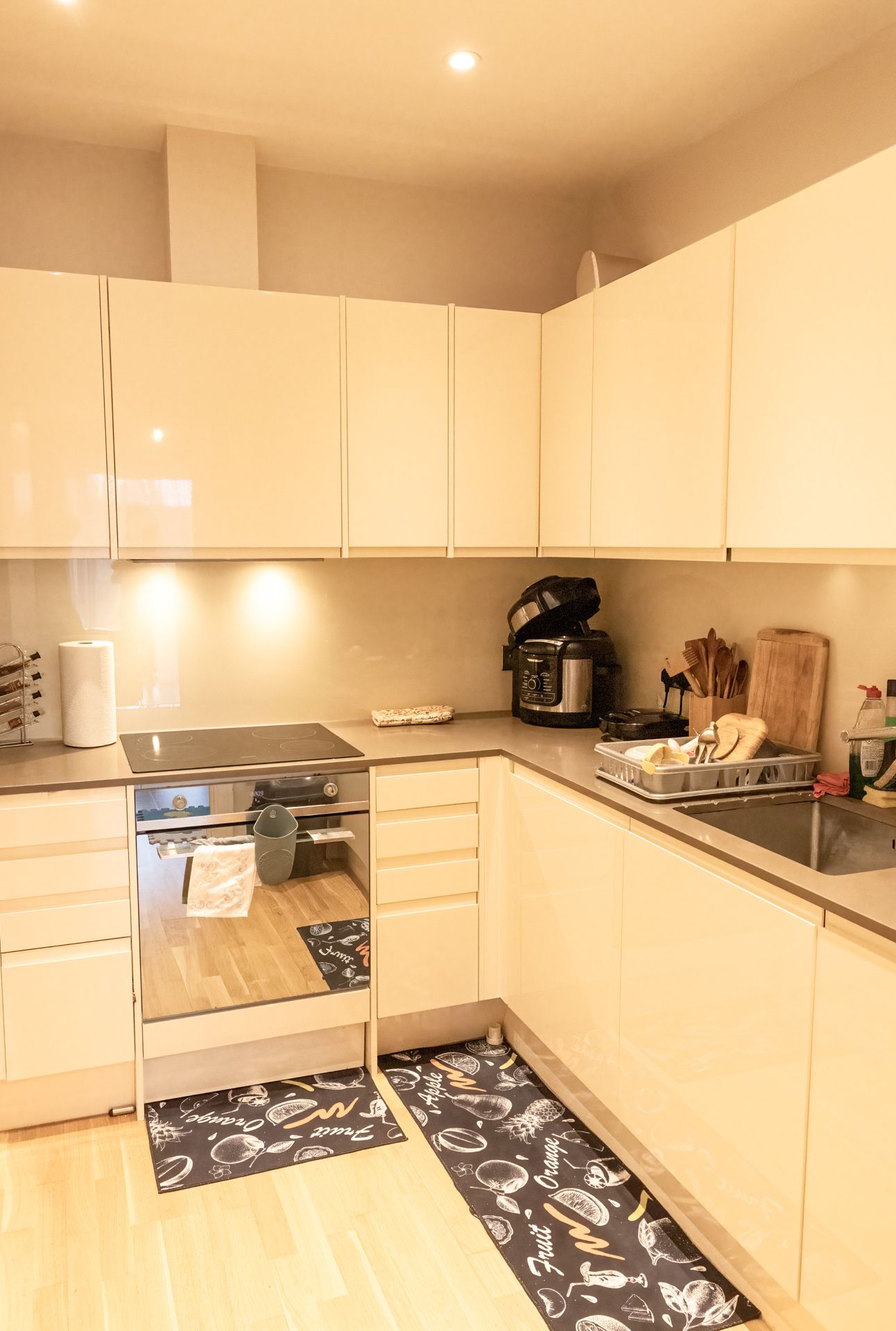 Apartment in Sunbury-on-thames