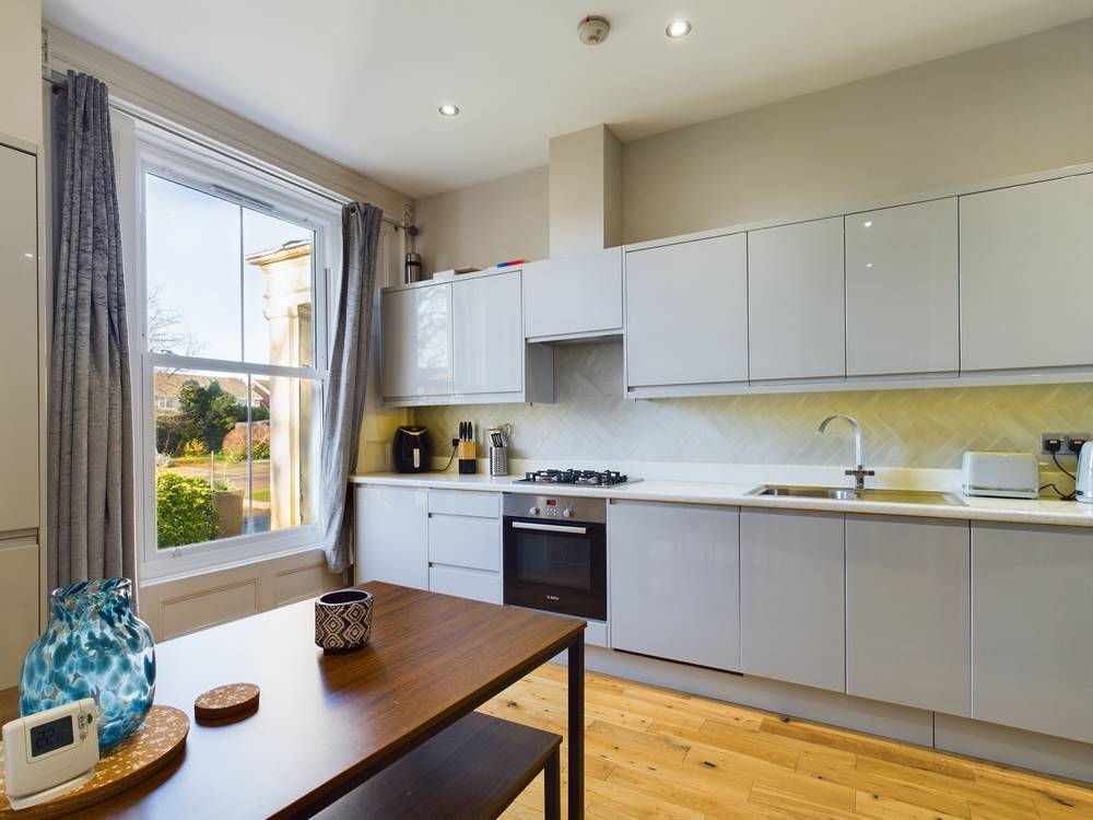 Apartment in Warwick