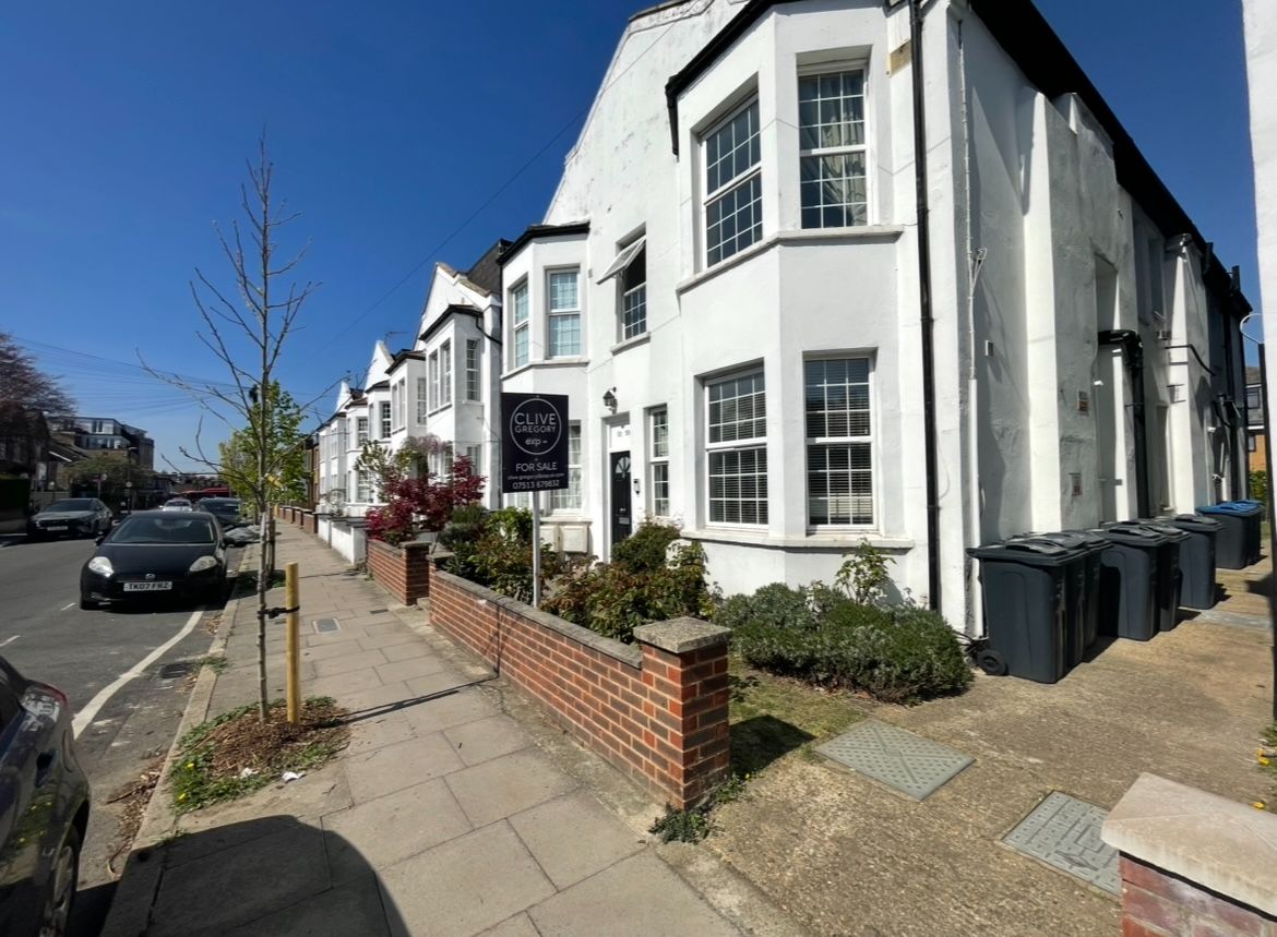 Ground Floor Flat in London