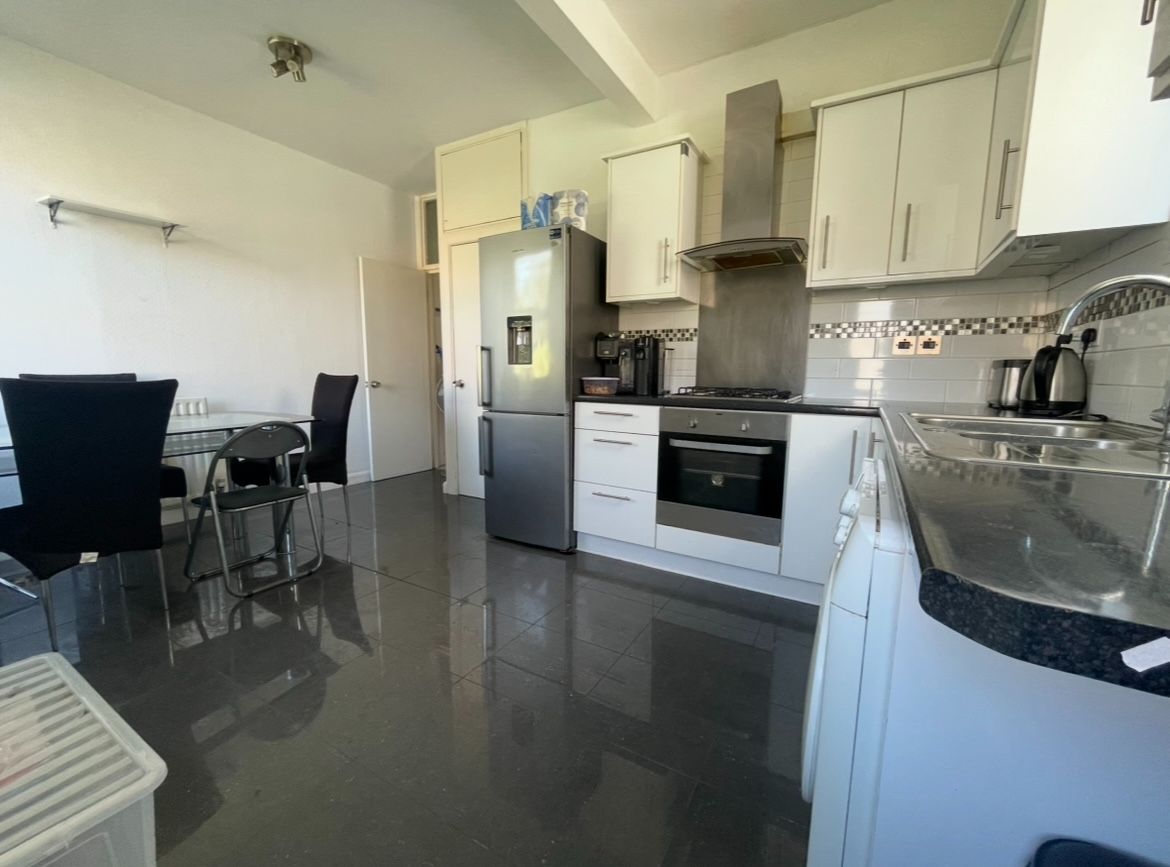 Ground Floor Flat in London