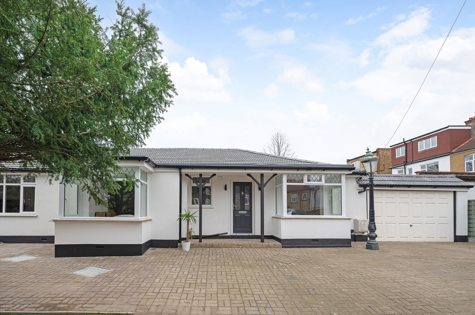 Bungalow in London