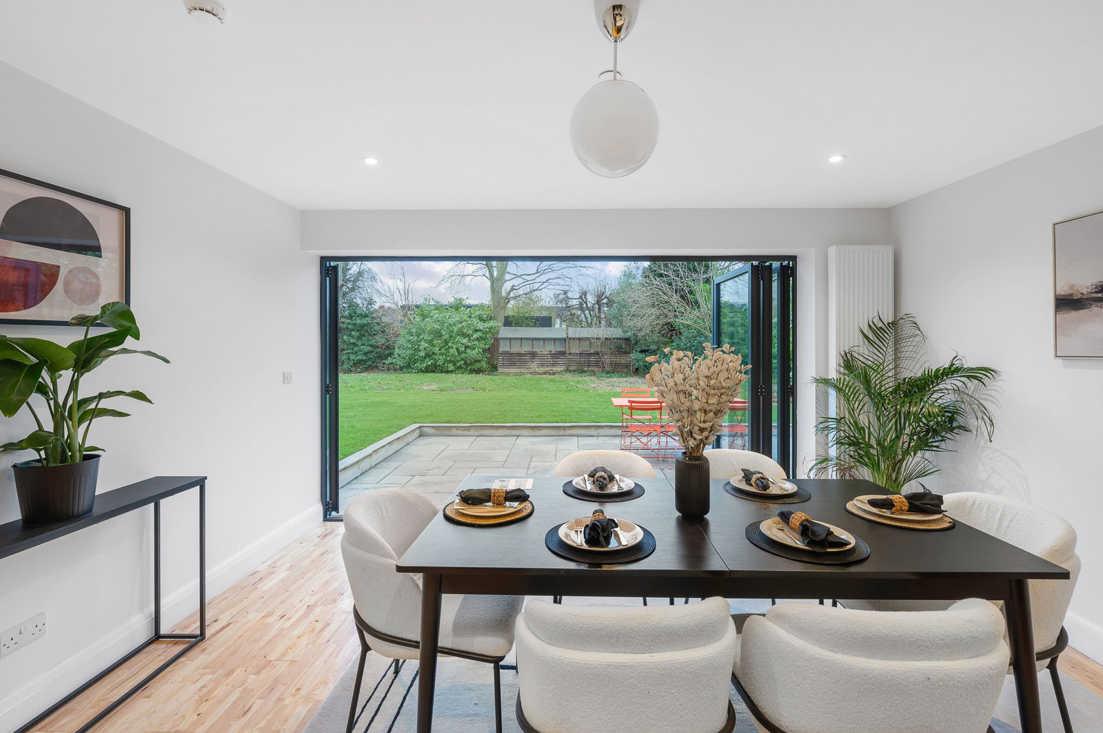 Bungalow in London