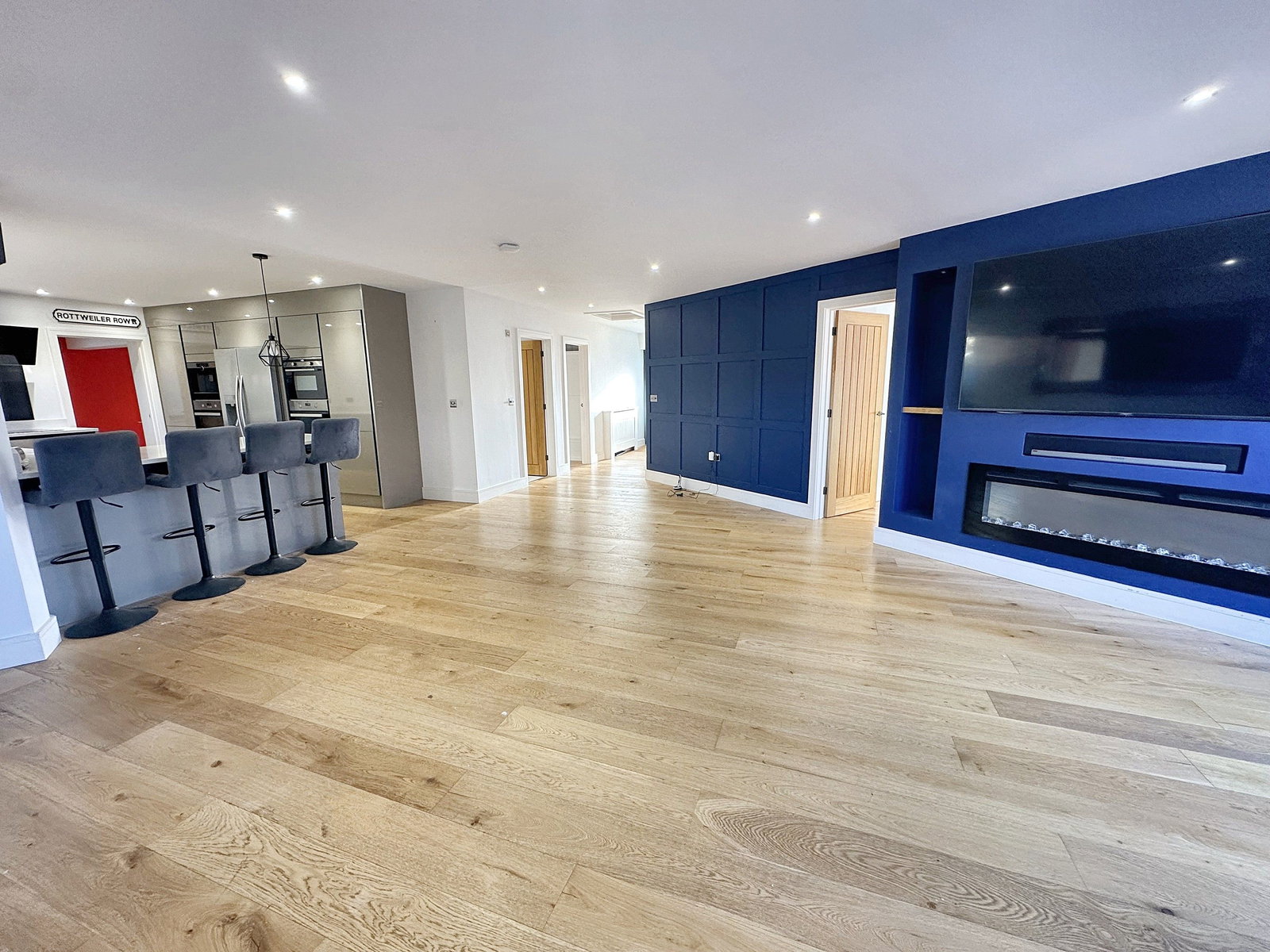 Bungalow in Westbury