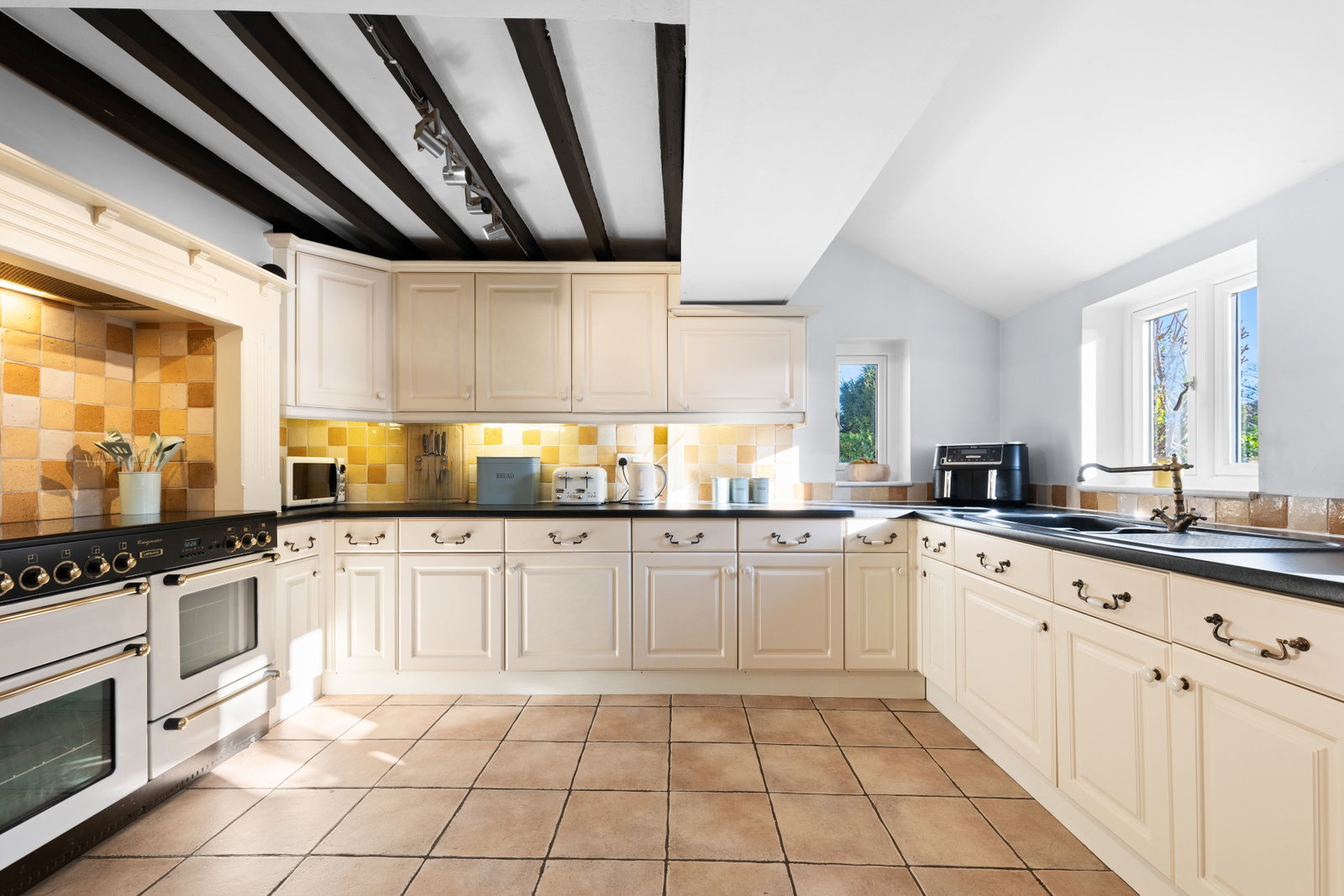 Detached House in Newark