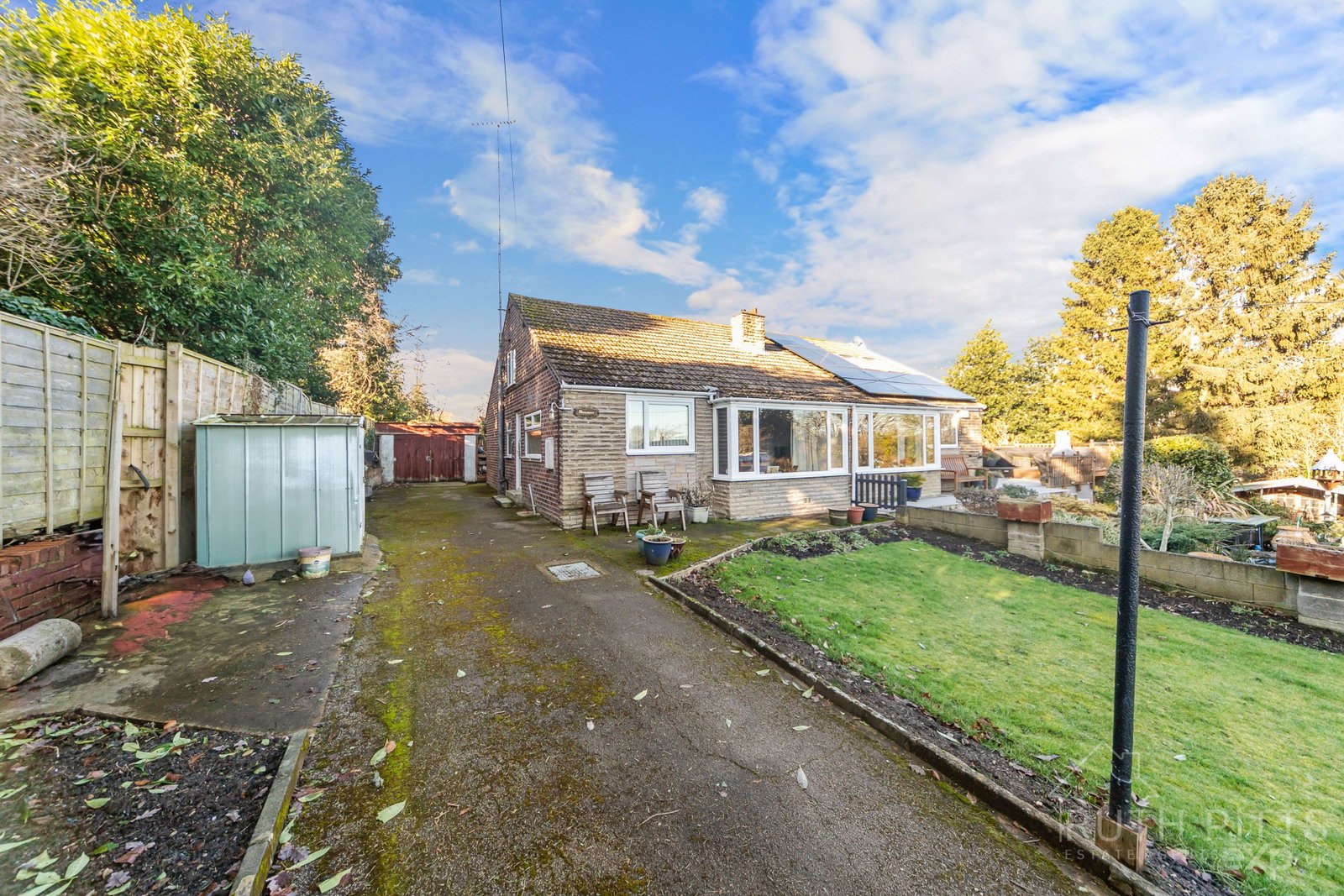 Semi Detached House in Pontefract