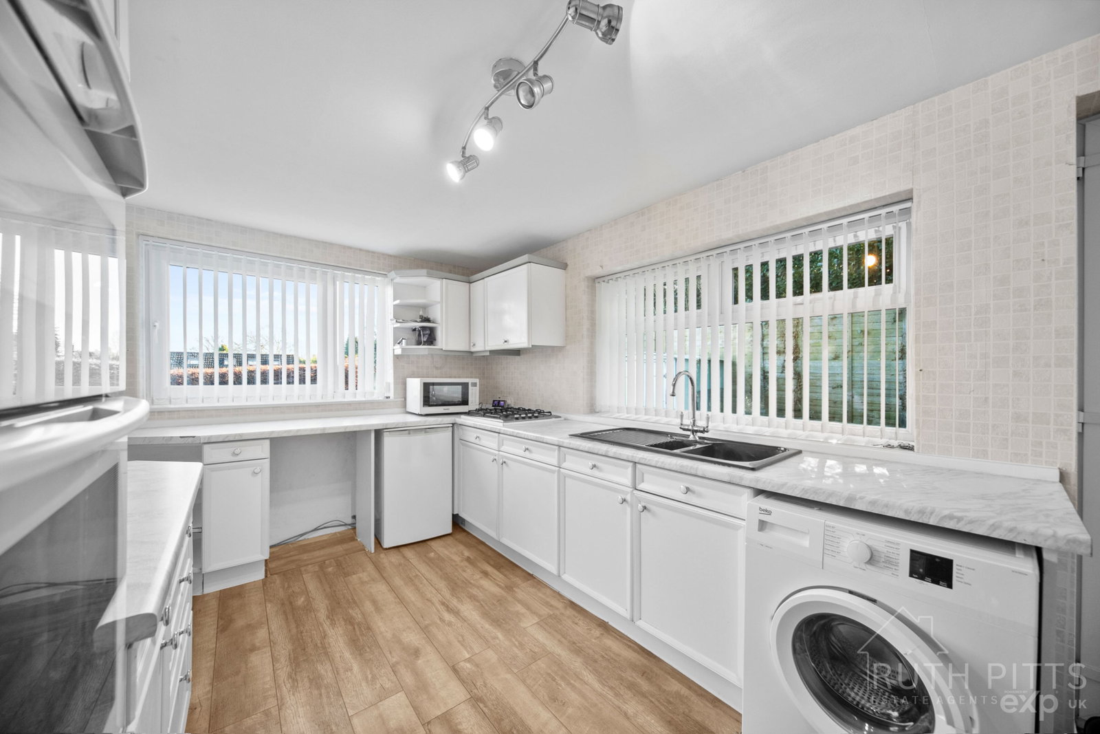 Semi Detached House in Pontefract