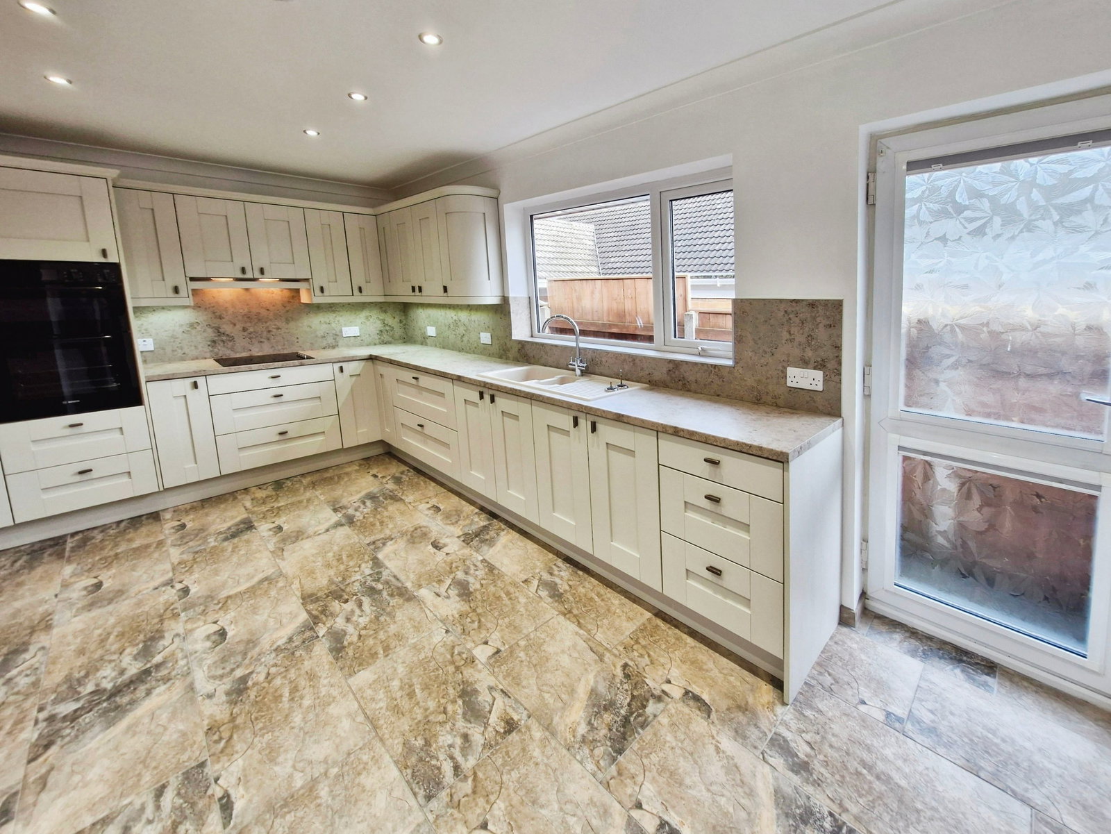 Bungalow in Hull