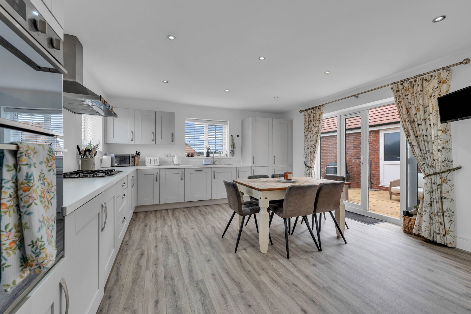 Detached House for sale in Leicester, Barwell Drive, Rothley, LE7 7WB