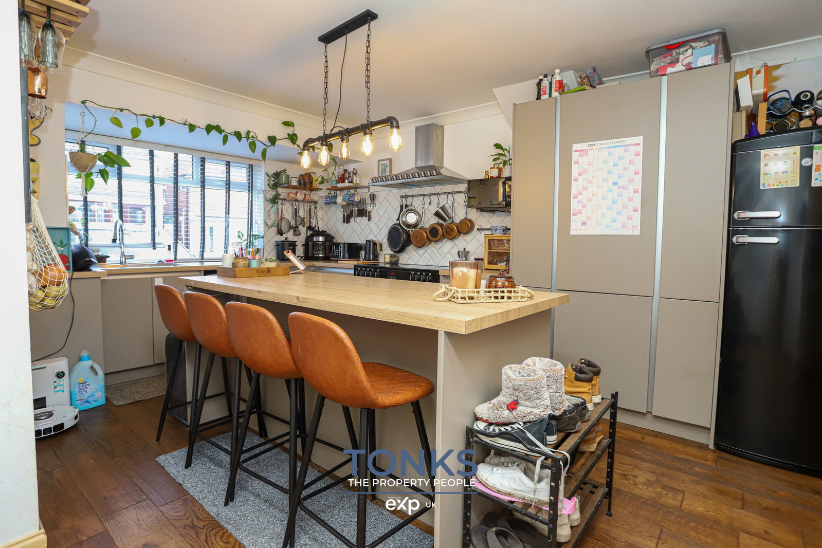 Semi Detached House in Oldbury