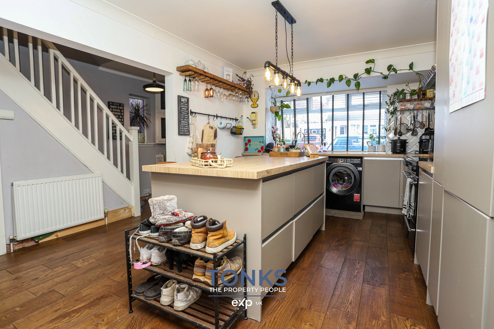 Semi Detached House in Oldbury