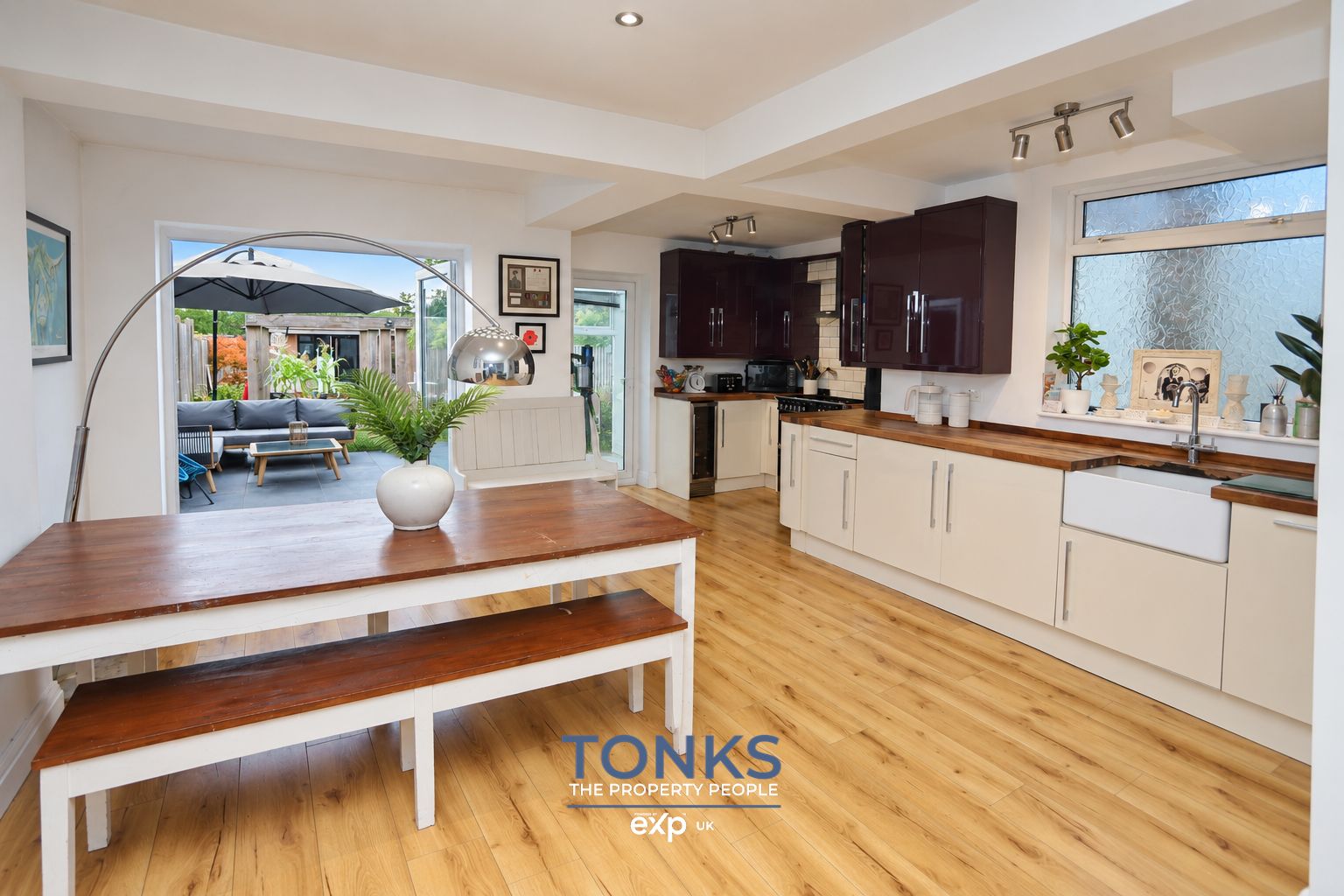Semi Detached House for sale in Halesowen, St. Kenelms Avenue, Halesowen, B63 1DW