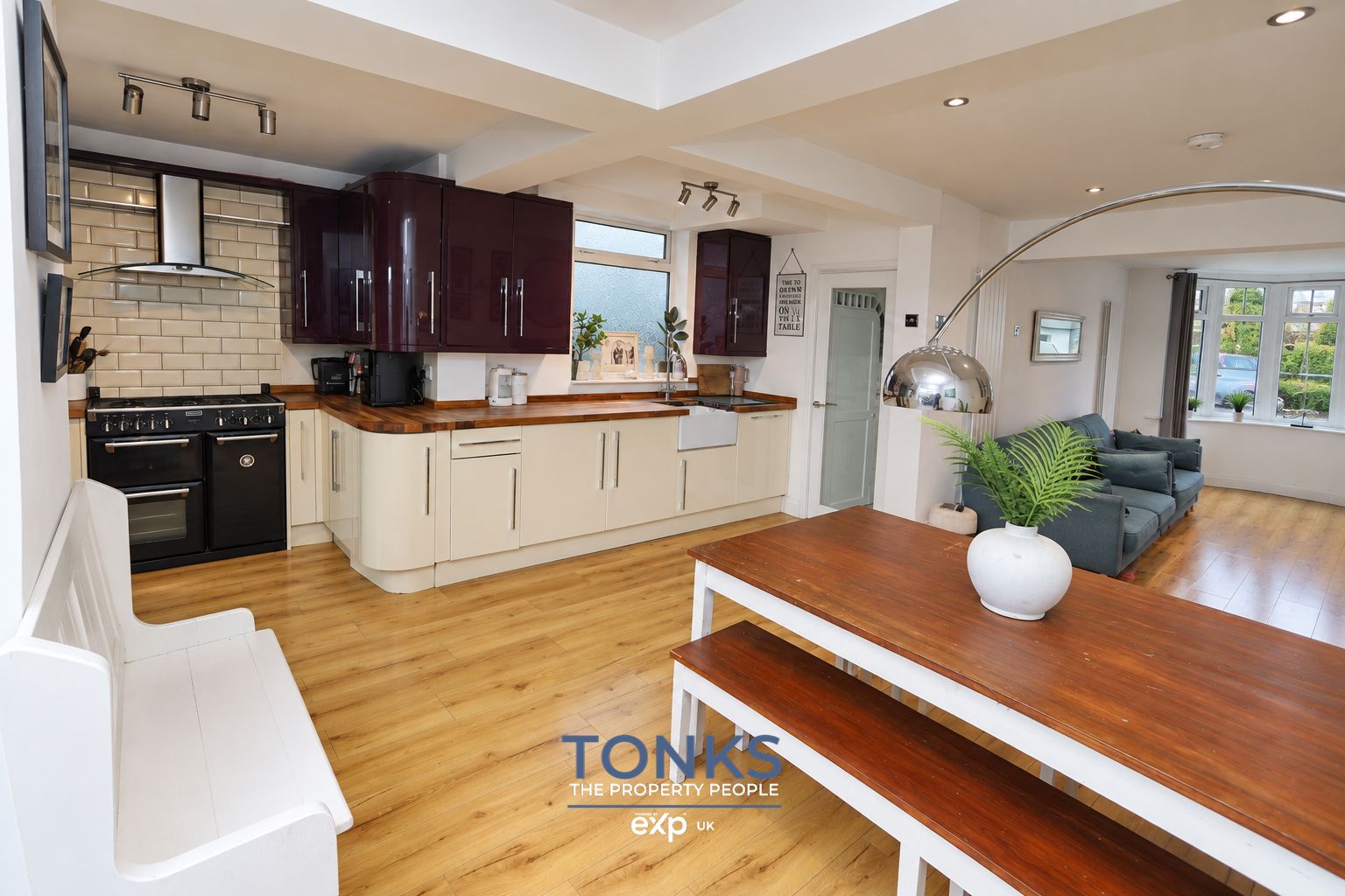 Semi Detached House for sale in Halesowen, St. Kenelms Avenue, Halesowen, B63 1DW