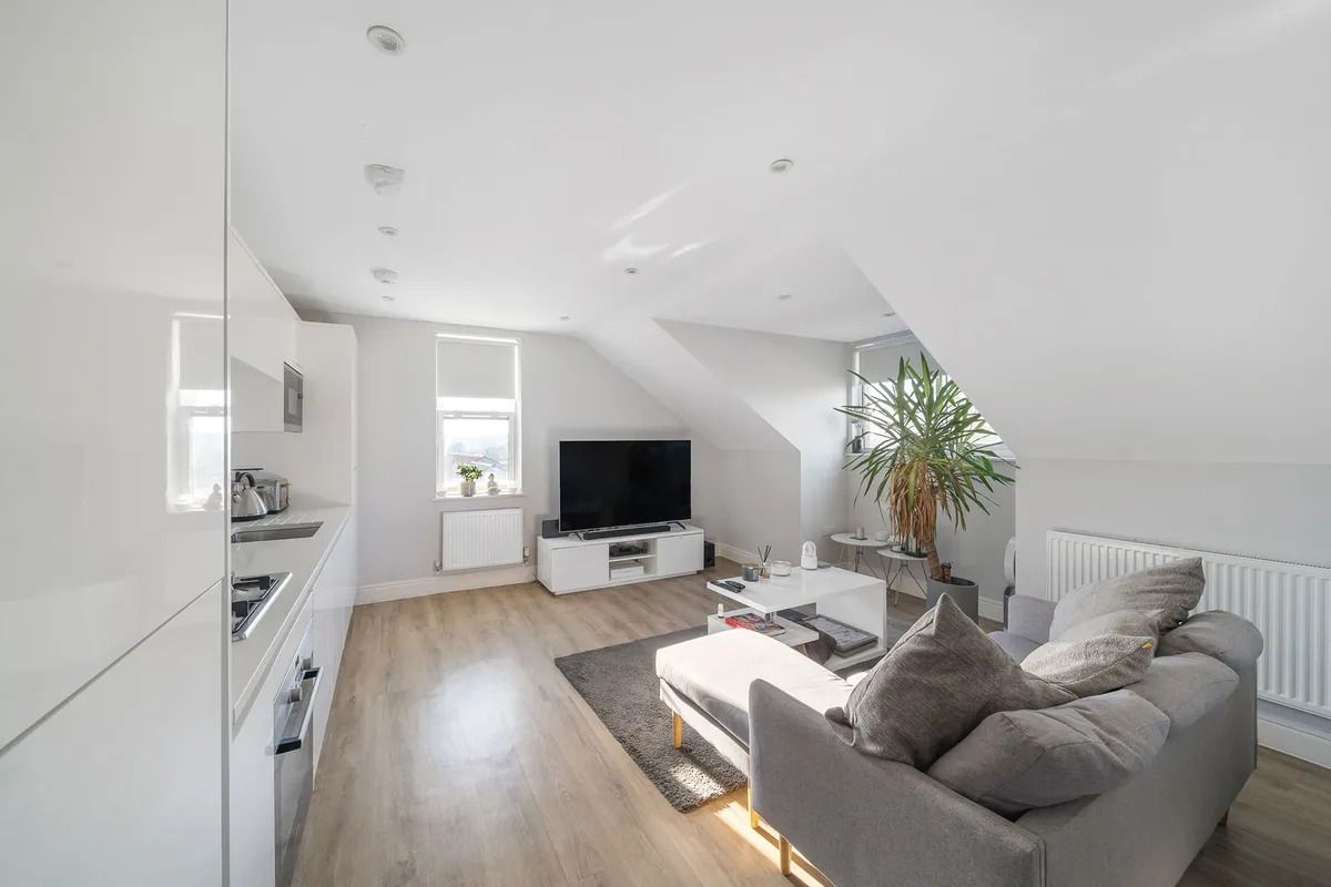 Flat in South Croydon