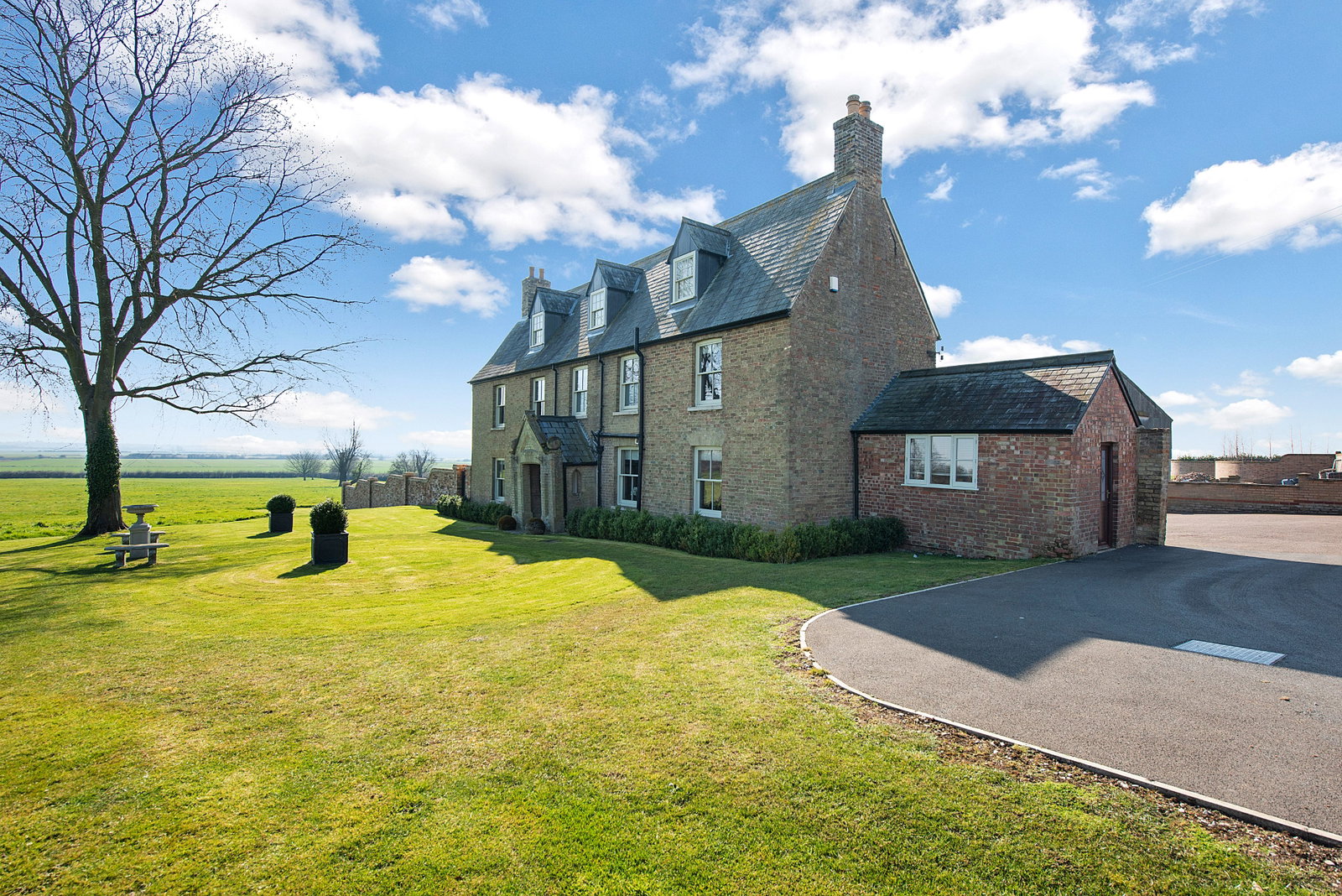 Detached House in Ely