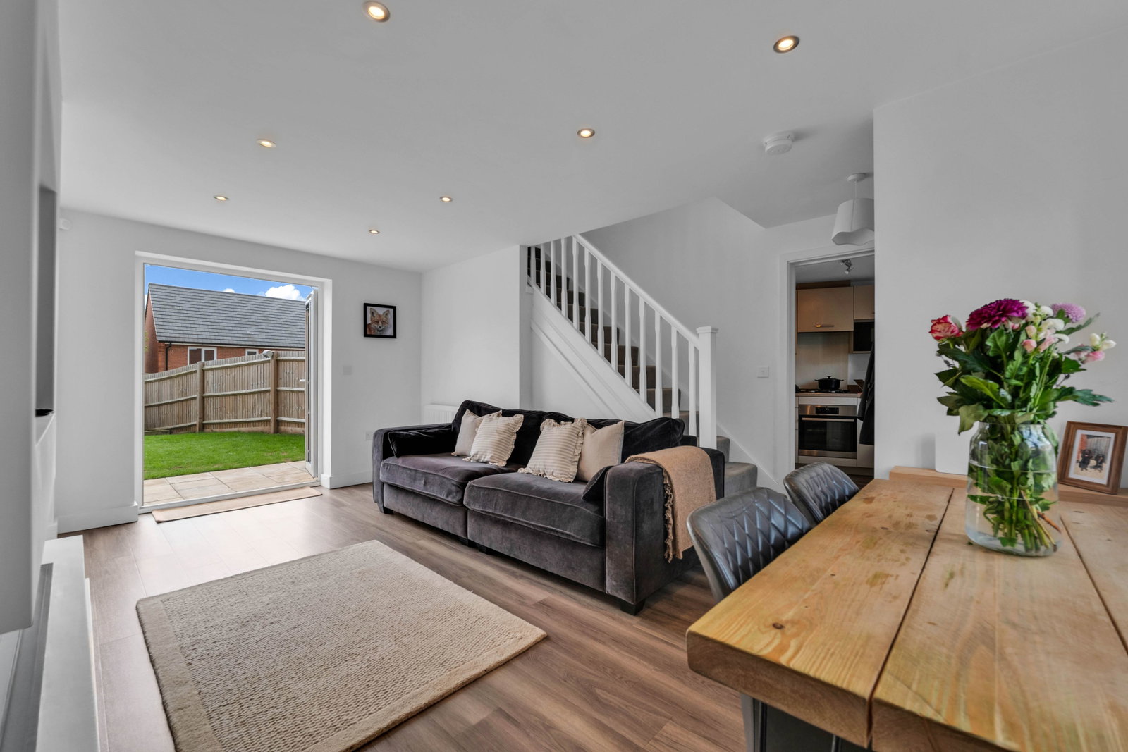 Semi Detached House for sale in Loughborough, Excelsior Way, Sileby, Loughborough, LE12 7XE, 743 m²