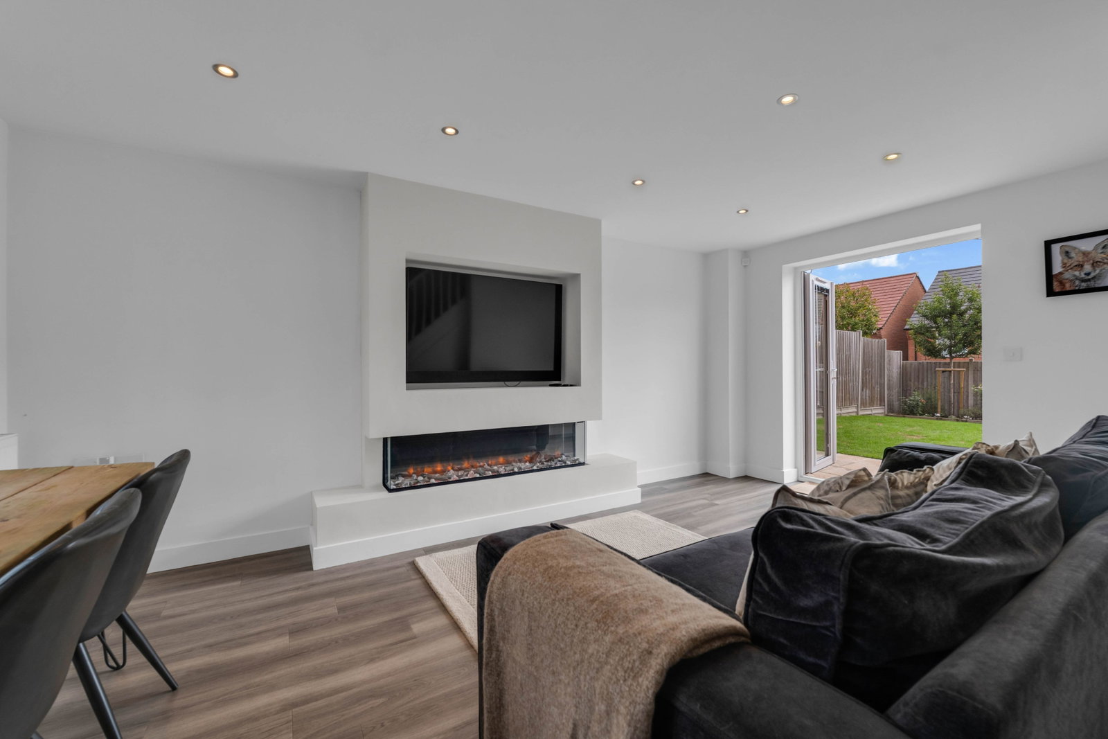 Semi Detached House for sale in Loughborough, Excelsior Way, Sileby, Loughborough, LE12 7XE, 743 m²