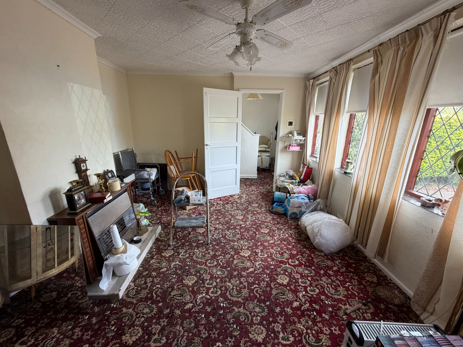 Terraced House for sale in Maesteg, Bron-y-Waun, Maesteg, CF34 0HX
