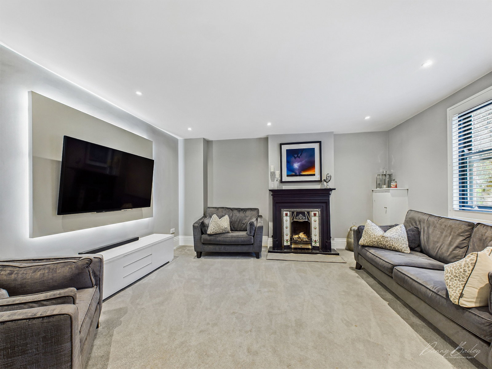 Semi Detached House in Harlow