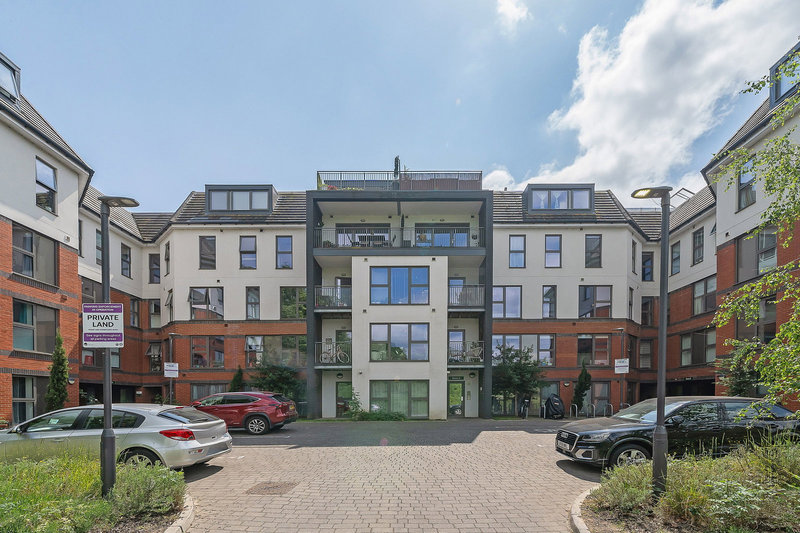 Apartment in Mitcham