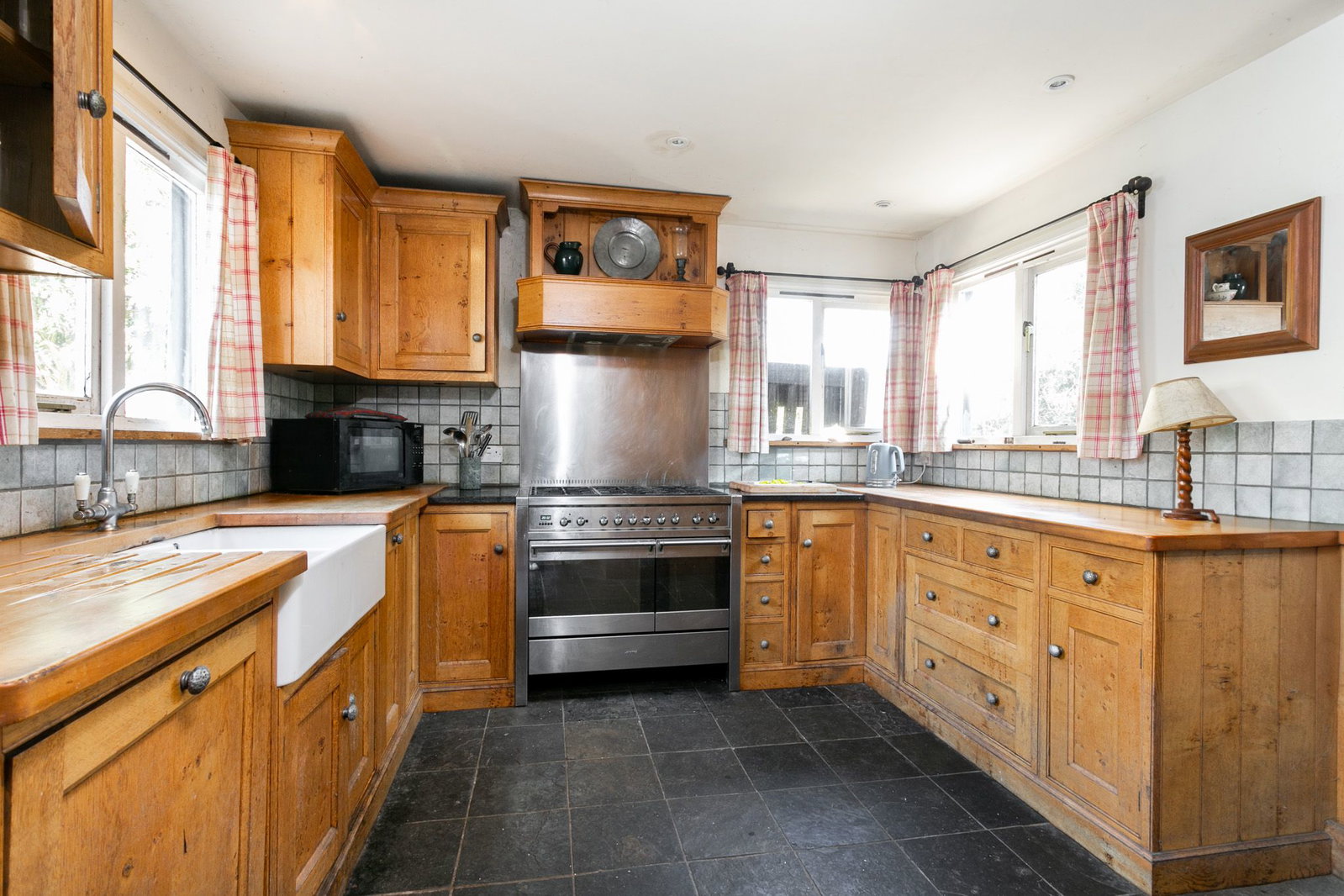 Detached House in Ashford