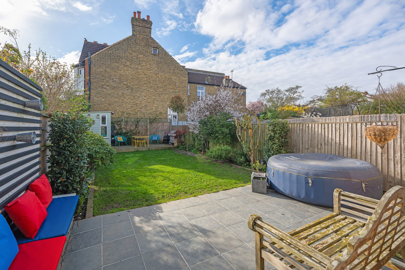 Semi Detached House in London