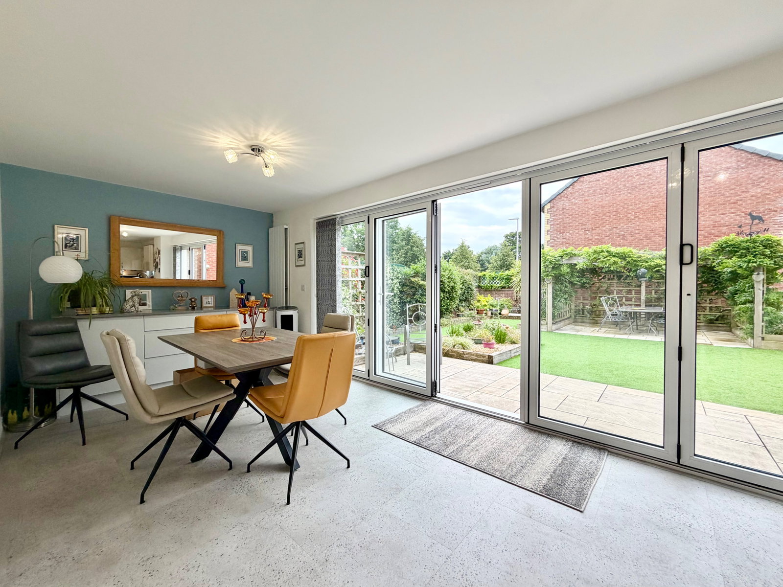 Detached House in Newton Abbot