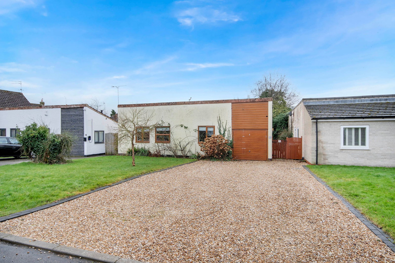 Bungalow in Newark
