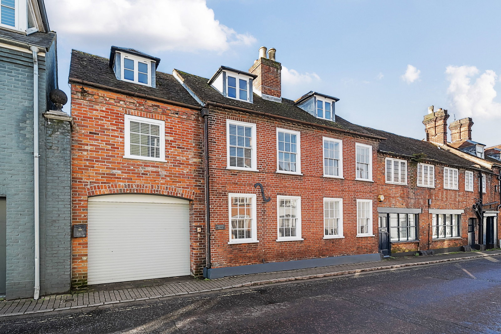 Terraced House in Lymington