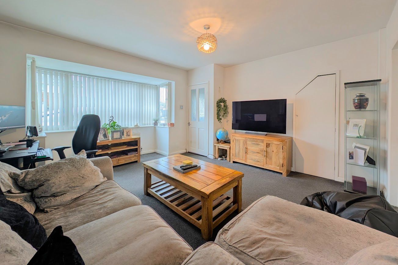 Semi Detached House in Bournemouth