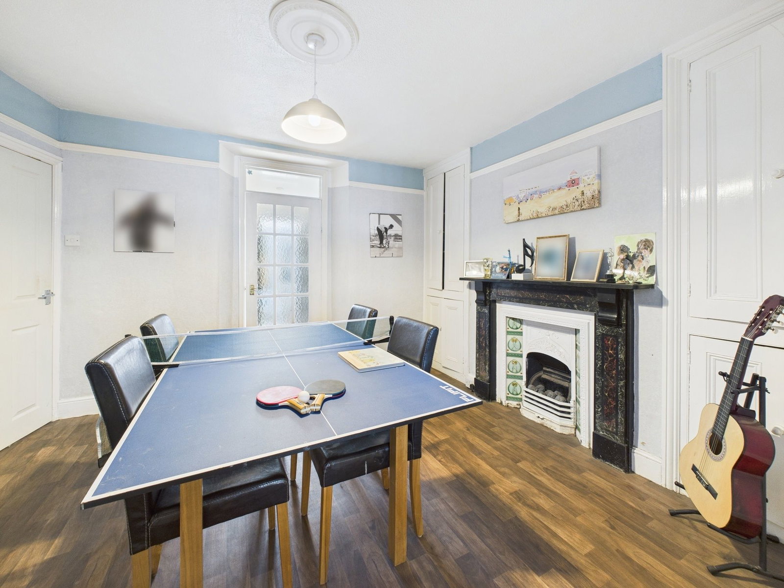 End Of Terrace House in Par