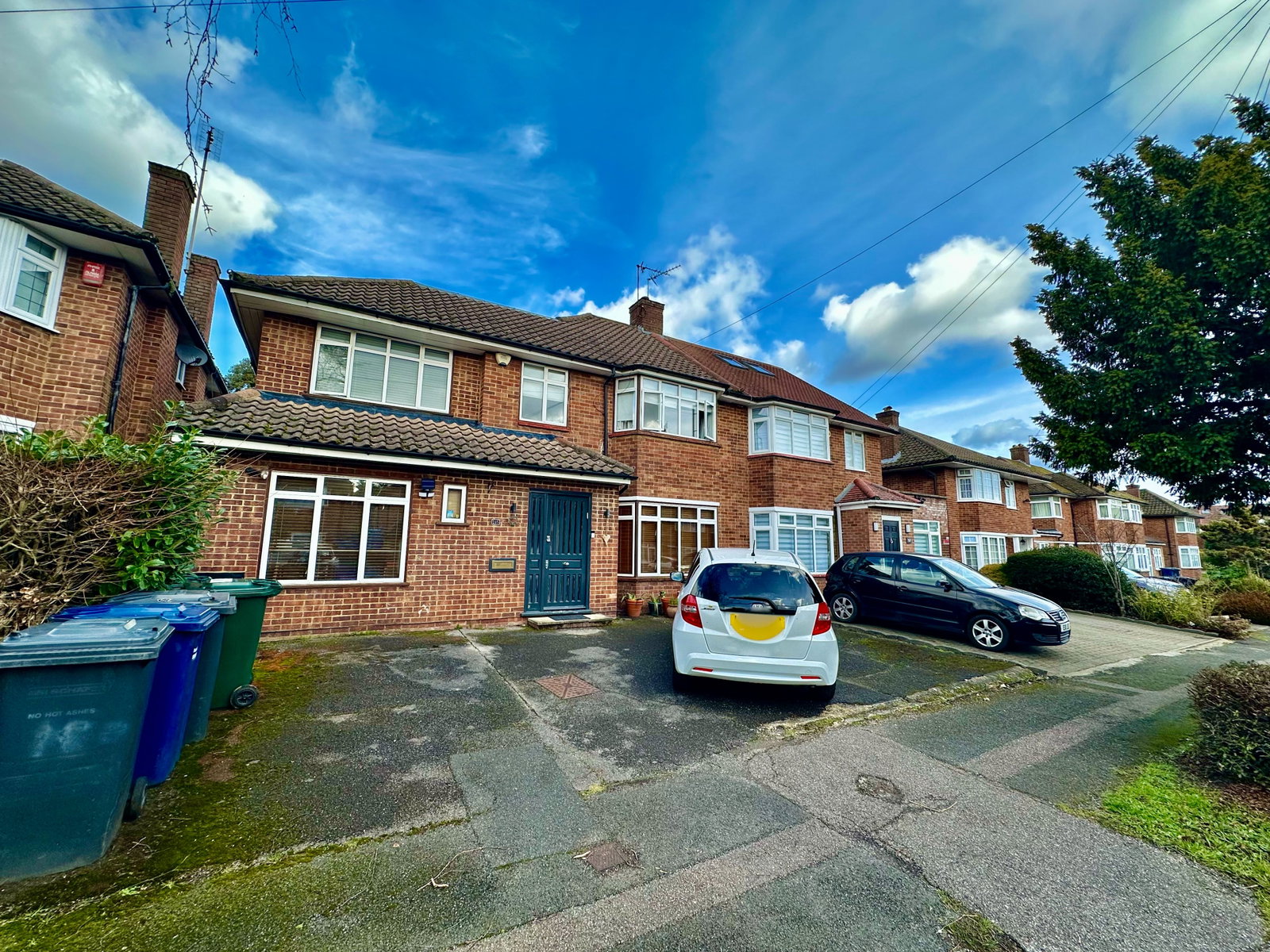 Semi Detached House in Edgware